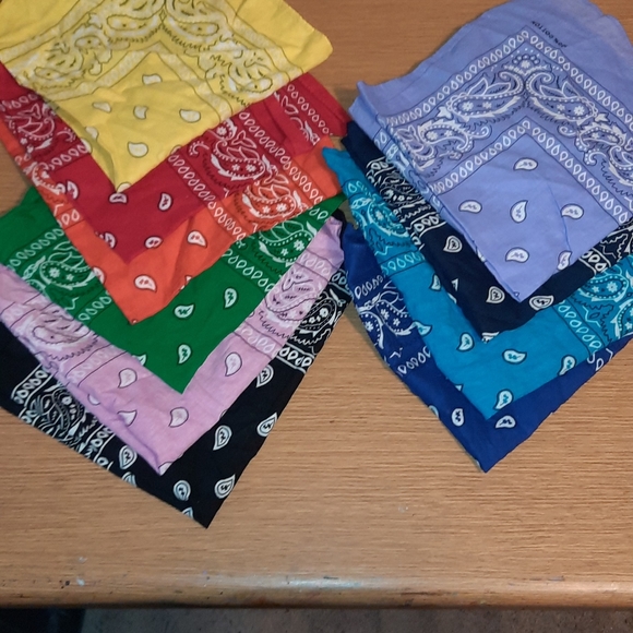 HEAD SCARFS- HANDKERCHIEF - Picture 4 of 6